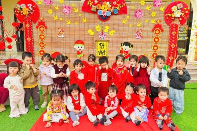 Một số hình ảnh không khí tết vui xuân của trẻ lớp A2